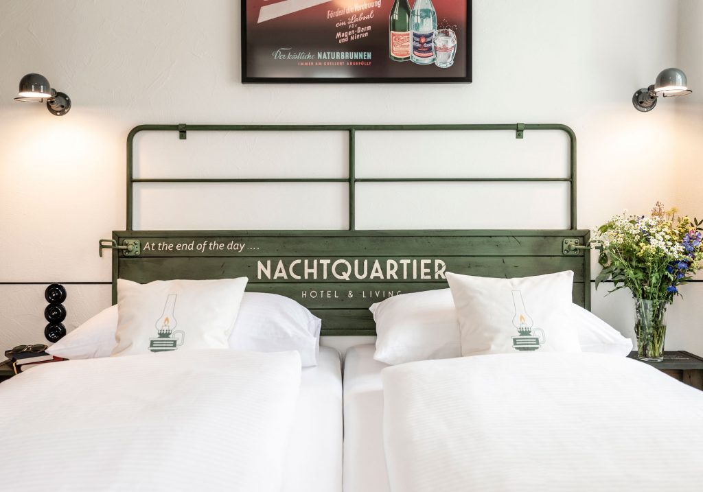 Hotel Nachtquartier Neustadt a.d. Aisch Zimmer Bett